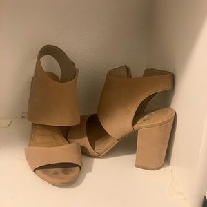 Tan heels